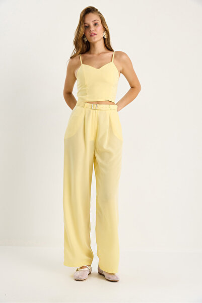 Bianco Lucci Women's Thin Strap Gipe Detailed Crop Blouse Belted Pocket Loose Pants Set 9379 60281104