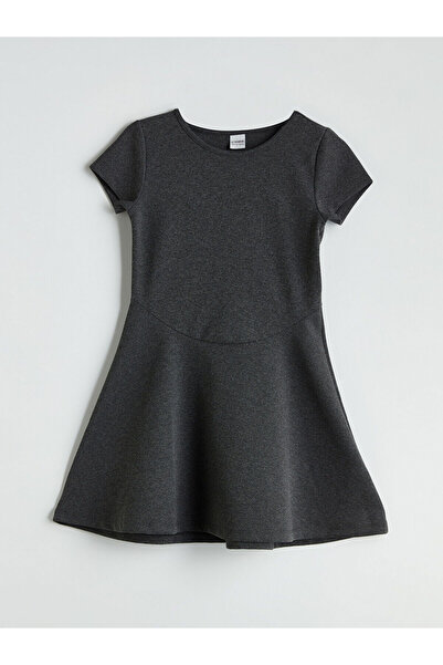 LC Waikiki LCW Kids Anthrazitfarbenes Mädchenkleid mit Rundhalsausschnitt
