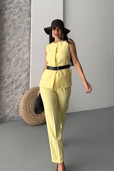 spirituel Women's Double Bottom Top Set Stylish Belted Button Detailed Crew Neck Regular Vest Pants Set