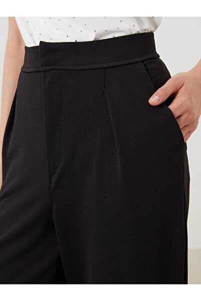 LC Waikiki LCW Modest Siyah Loose Fit Pileli Kadın Pantolon