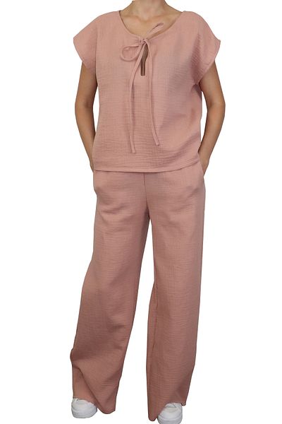 Atelier Anca Socolovschi Women's suit, pants + blouse, powder pink