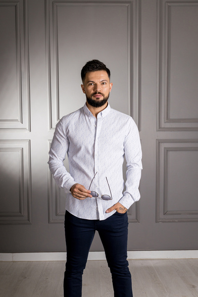 Sarar Інтерв'ю Сарар Гояс Комір з ґудзиками, візерунковий, облягаючий, біло-синій сорочка