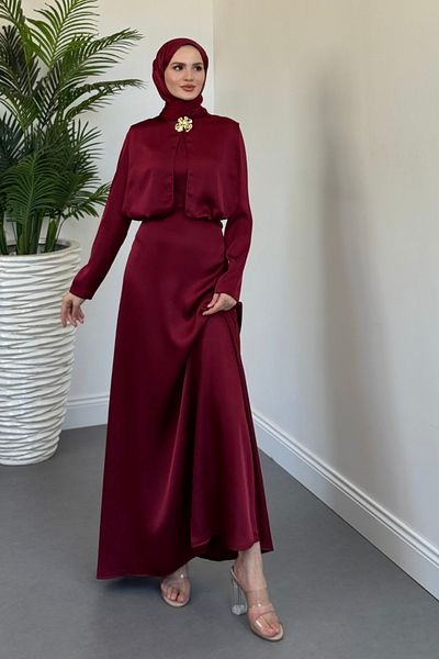 MERVEN AKYÜZ Elizan Buckle Satin Evening Dress Burgundy