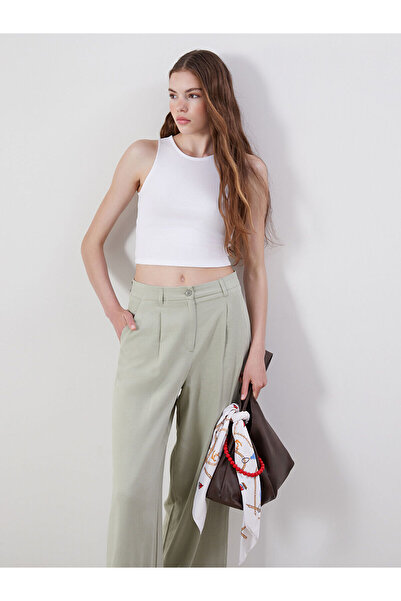 LC Waikiki LCW Bisiklet Yaka Crop