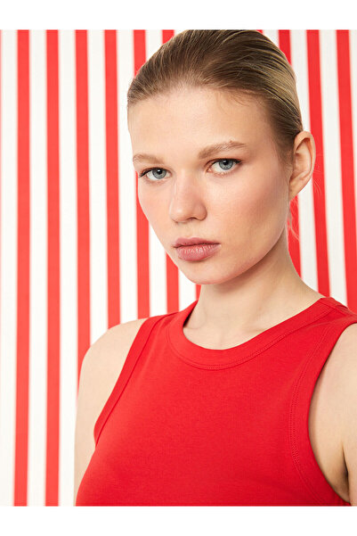 LC Waikiki قميص نسائي برقبة دائرية للموسم الجديد - S5MD03Z8