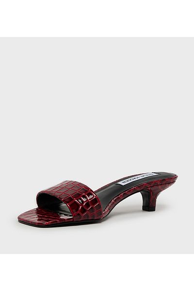 Steve Madden Trendy Heeled Sandals for Modern Design with All-Day Comfort