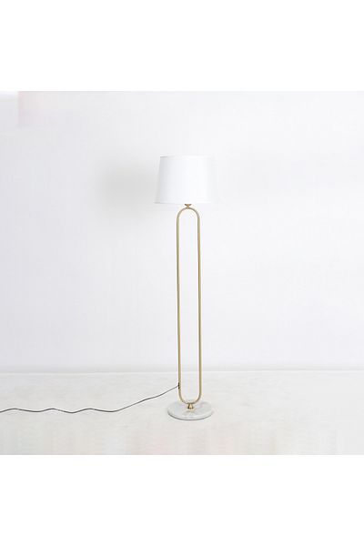 DEC13 Stylish and modern floor lamp.