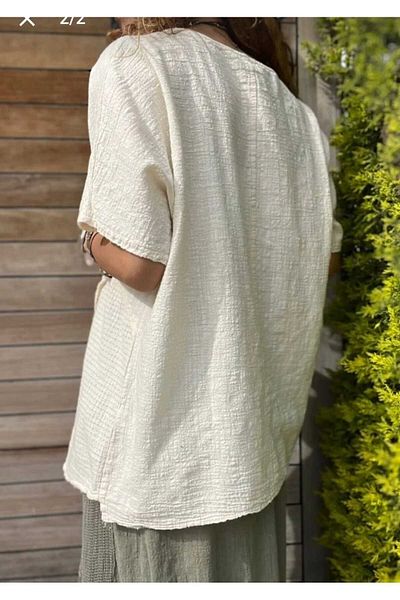Butik Şans Asymmetric Cut Button Detailed Blouse