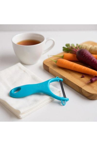 Yenigeldi 1 Piece Ergonomic Colorful Vegetable Fruit Peeler