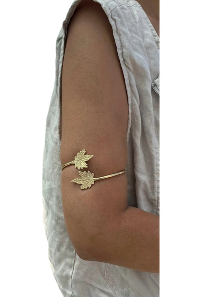 Be Best سوار بازو نسائي ذهبي اللون على شكل ورقة شجر BE120