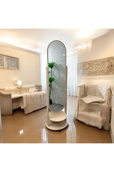 Gharaib Al Tuhaf Movable mirrors with clothes hanger