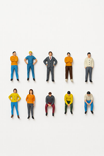 Köseoğlu 10 Adet Maket Insan Figür - Renkli - 1/50 Ölçekli 1:50 3-3,5cm