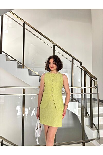 Sude Kızanlıklı Set de vestă și fustă cu nasturi din in