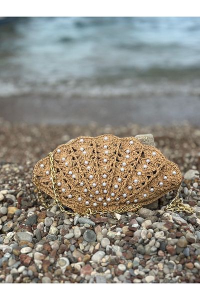 ÖRGÜCÜ DESİGN Oyster Bag with Straw Pearls - Straw Bag