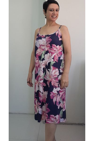 Mertcan Butik Φόρεμα από χτενισμένο βισκόζη με ροζ μπλε ναυτικό λουλουδάτο μοτίβο με λουράκι
