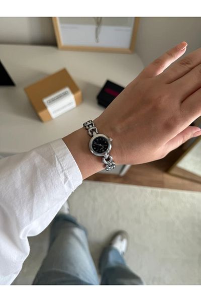 RoseandRoses Helix Vintage Model New Season Women's Wristwatch Silver (Black Dial)