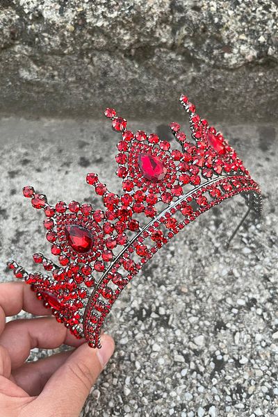 Hobigram Eveline Red Princess Tiara – Sparkling Bridal Wedding Evening Dress for Sparkly Tiara Model