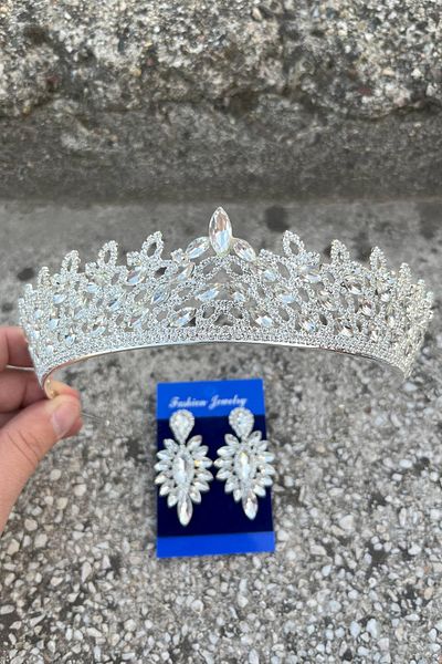 Hobigram Amara Silver Crown and Thin Shuttle Earrings Set – Sparkling Evening Dress Bridal Set