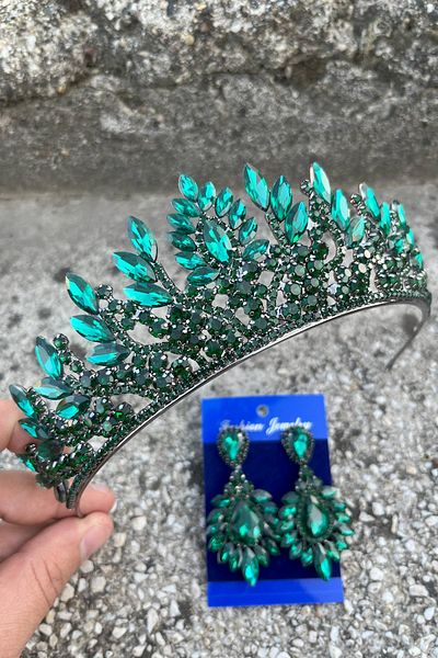Hobigram Madeline Bridal Set – Green Crown and Wide Shuttle Earrings Set, Henna Wedding Accessory