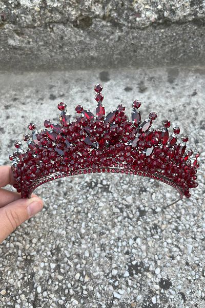 Hobigram Daisy Stone Bridal Crown – Burgundy Henna Wedding Crown Model, Hair Accessory
