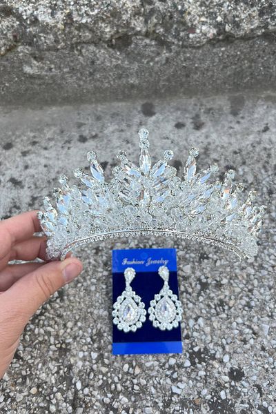 Hobigram Daisy Silver Crown and Drop Shuttle Earrings Set – Sparkling Evening Dress Bridal Set