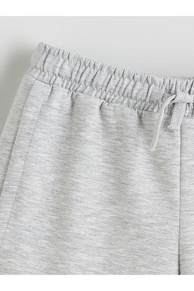 LC Waikiki New Season Girls' Shorts with Elastic Waist - S5Iu10Z4