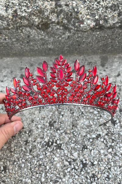 Hobigram Madeline Red Evening Dress Crown – Wedding Henna Engagement Crown with Stones, Bridal Accessory Model
