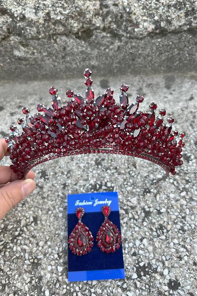 Hobigram Daisy Burgundy Crown and Drop Shuttle Earrings Set – Sparkling Evening Dress Bridal Set