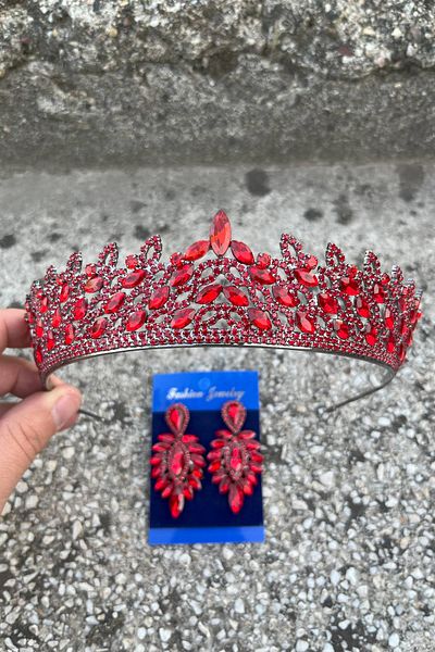 Hobigram Amara Red Crown and Thin Shuttle Earrings Set – Sparkling Evening Dress Bridal Set