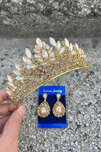 Hobigram Madeline Bridal Set – Gold Crown and Drop Shuttle Earrings Set, Henna Wedding Accessory