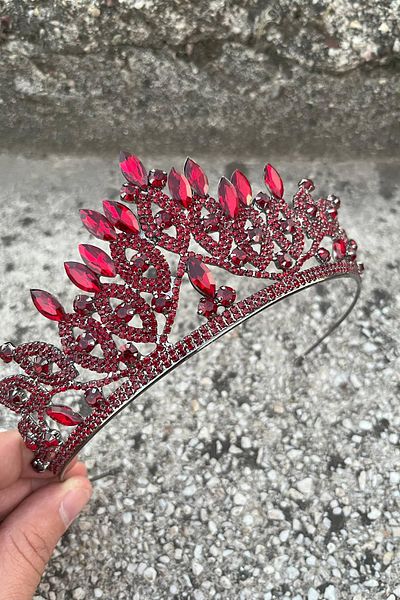Hobigram Grace Burgundy Crown – Sparkling Stone Bridal Henna Crown, Wedding Evening Dress Accessory Model