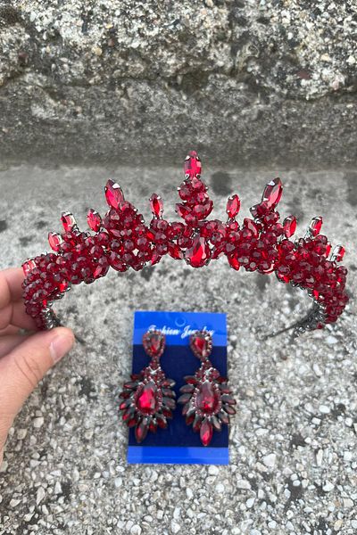 Hobigram Thalia Crown Wide Shuttle Earring Set Burgundy – Sparkling Evening Dress Accessory with Stones for Bridal Henna Wedding