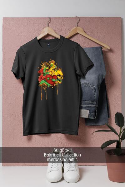 Bahriyeli Collection Ilustracija ptice i srca dizajnirana na unisex majici