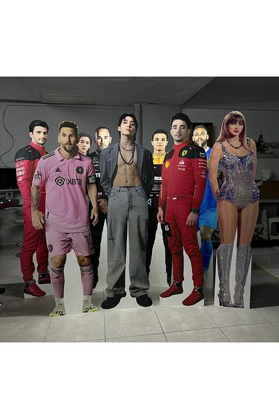 dakik reklam Bts Mr V Model Full Size Model with Feet Bts Kim Tae-Hyung