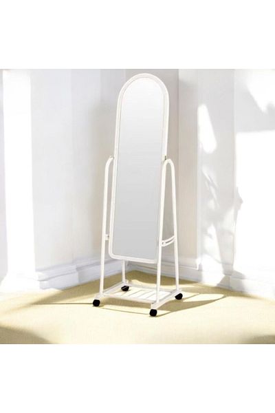 DEC5 Maria is elegant and modern with a distinctive design