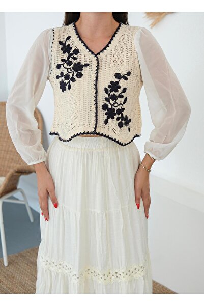 Elenova Nakış İşlemeli Transparan Bluz