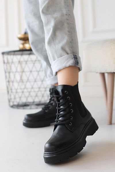CONAHOME Daum Black Skin Lace up Boots