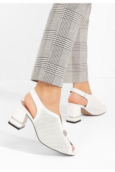 B T Shoes Sandale cu toc gros Naveira albe
