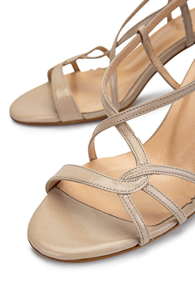 Tamer Tanca Women's Genuine Leather Beige Patent Leather Heeled Shoes