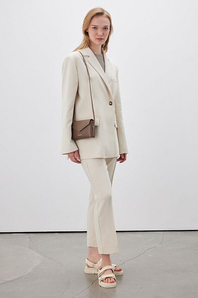 Manuka Straight Cut Fabric Pants Beige