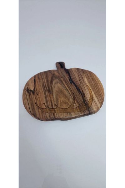 Finecraft Tocatorul ”Dovlecel” din lemn de nuc