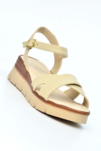 Ventes Sandale cu talpă groasă cu curele încrucișate pentru piele 5812002Z