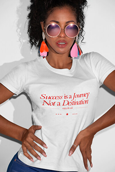 MAGORS النجاح هو رحلة وليس وجهة تي شيرت نسائي قطني برقبة دائرية مطبوعة
