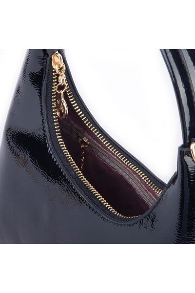 Nas Bag Geantă de umăr și crossbody cu mini lanț din piele neagră lacuită