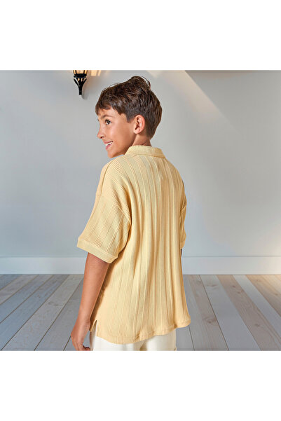 Juniors Textured Polo T-Shirt with Short Sleeves and Zip Closure