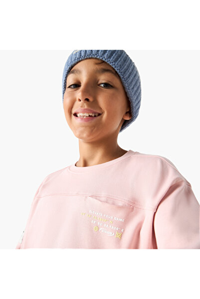 Juniors Printed Crew Neck T-shirt with Drop Sleeves and Front Pocket