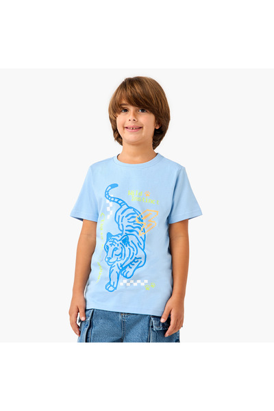 Juniors تي شيرت بطبعة جرافيكية وأكمام قصيرة