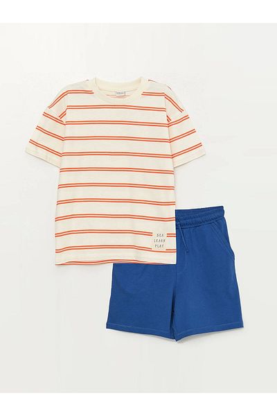 LC Waikiki Lcw Kids Ecru Comfortable Fit Boy's T-Shirt and Shorts