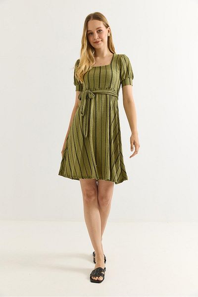 Raneel Kazançlı Alışveriş Square Collar Wrinkle Fabric Midi Length Green Dress with Belt
