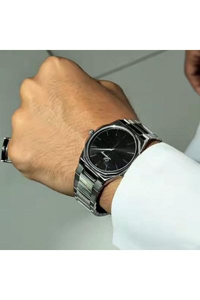 Luxure Men's watch with a modern silver design